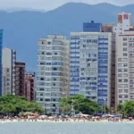 reaprumo-de-edifico-inclinado