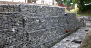empresa-de-construcao-de-muro-de-arrimo-hr
